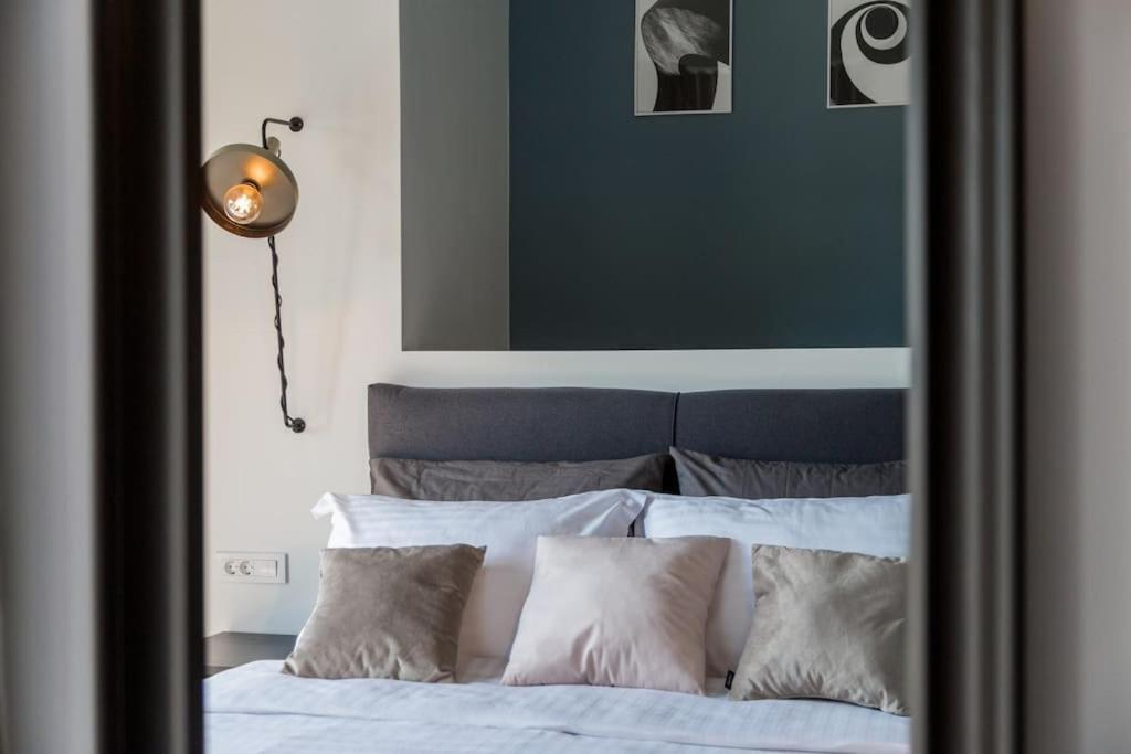 Marcante - Designer, Romantic Pool View Suite Porec Bagian luar foto